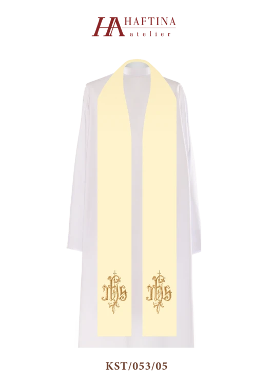 Stuła haftowana z symbolem IHS.