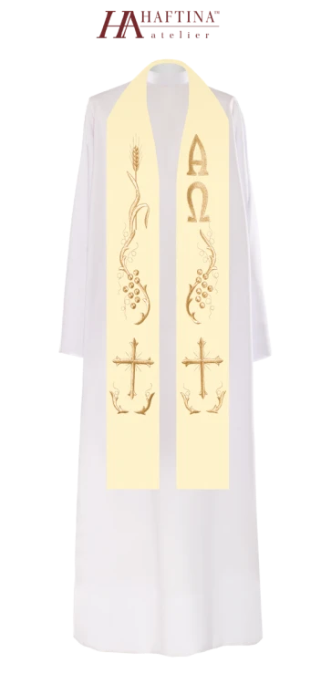 Stuła haftowana z motywami eucharystycznymi.