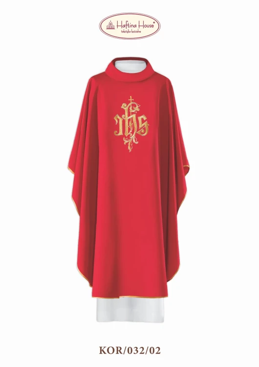 Ornat z bogato haftowanym symbolem IHS.