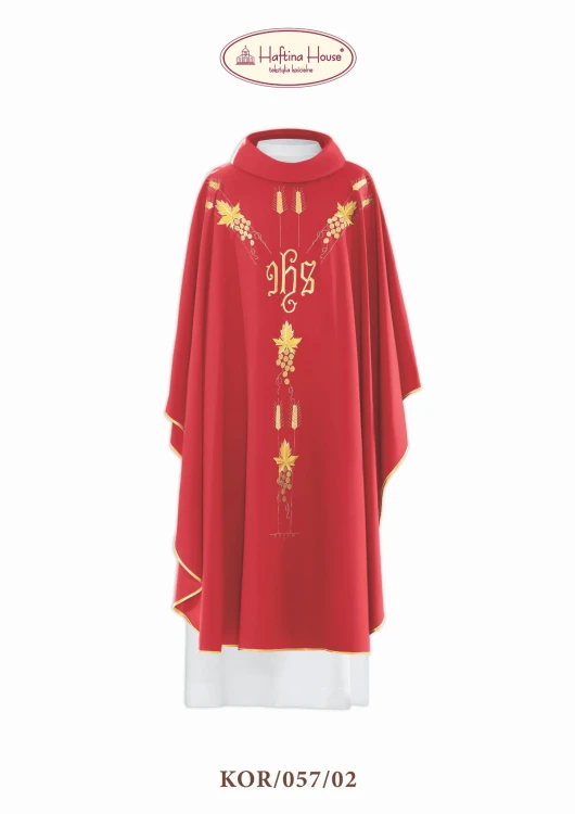 Ornat haftowany symbolami eucharystycznymi.
