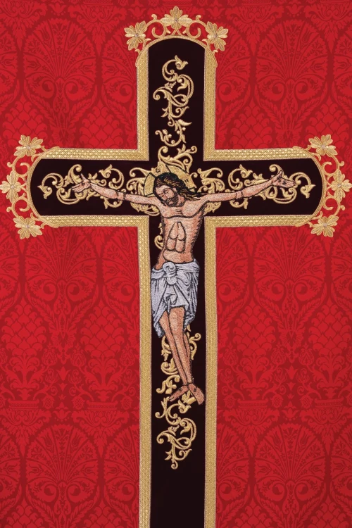 Ornat haftowany z wizerunkiem Jezusa Ukrzyżowanego