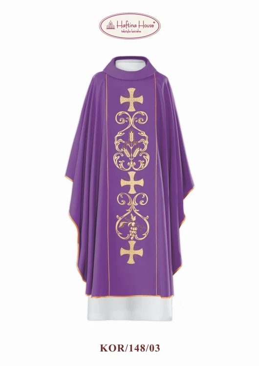 Żakardowy ornat haftowany