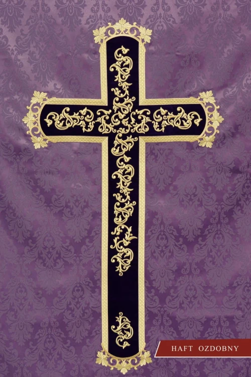 Ornat haftowany z wizerunkiem Jezusa Ukrzyżowanego
