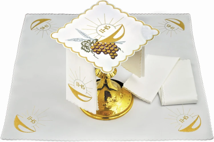 Komplet bielizny kielichowej z Hostią