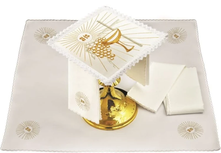 Linen chalice set - Host, Chalice and Cross.