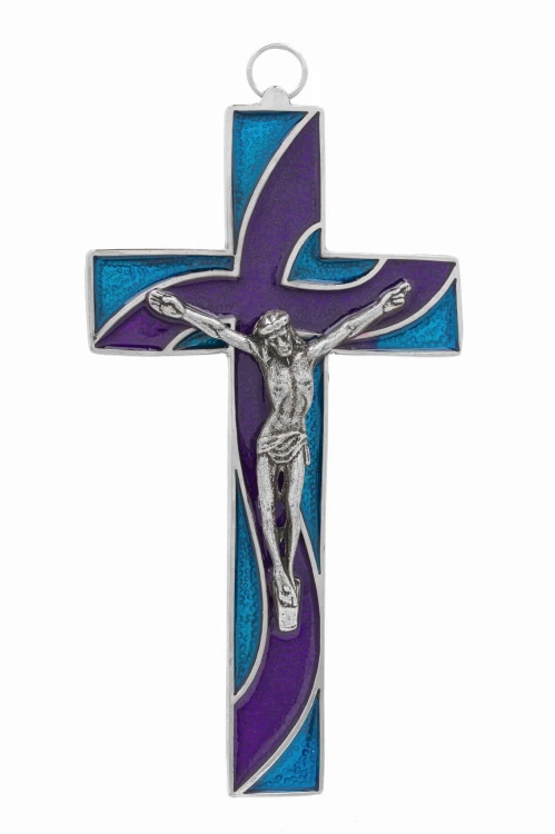 Prosty krzyż wiszący z żywicznym wypełnieniem.