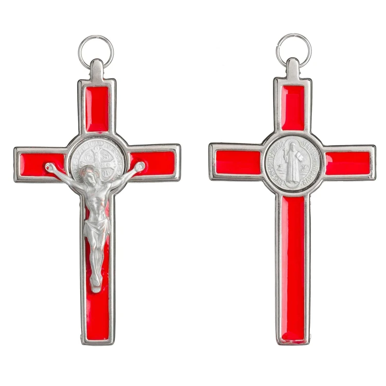 Krzyżyk św. Benedykta z kolorowym wypełnieniem.