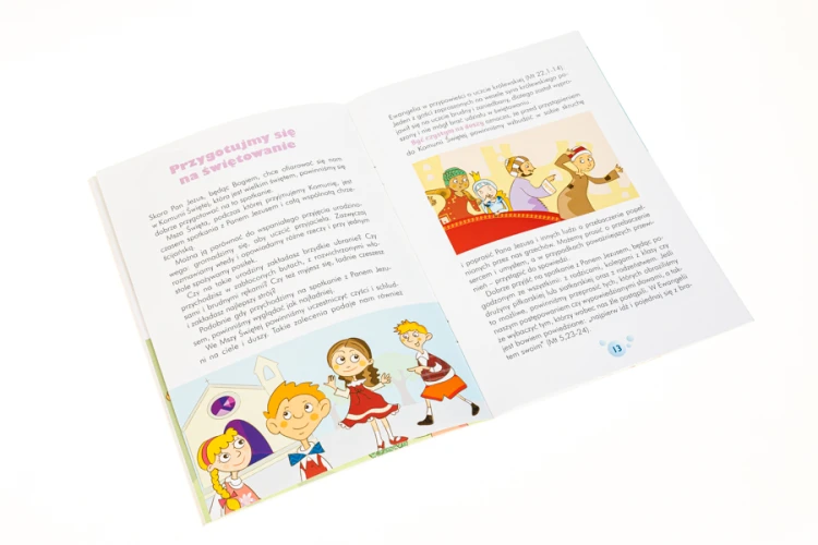 dzieci_poznaja_Komunie_Swieta