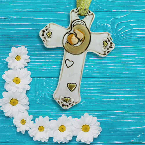 Krzyżyk z Matką Bożą dla dziecka na Chrzest