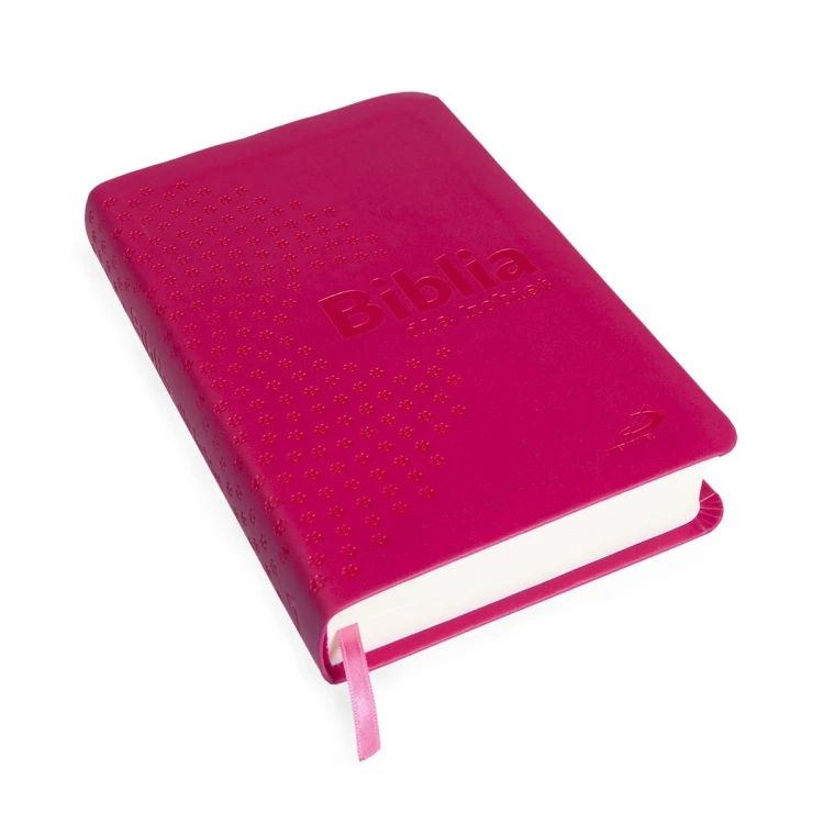 Biblia dla kobiet w malinowej oprawie z tłoczonym motywem kwiatowym