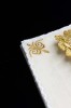 Lniany komplet kielichowy z maryjnym monogramem i ornamentem – szczegół 6