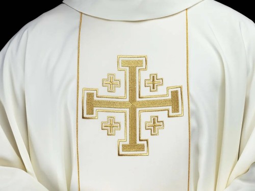 Ornat ecru z krzyżami jerozolimskimi – zdjęcie 2