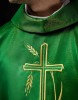 Ornat zielony z haftem kłosów zboża i krzyża – zdjęcie 4