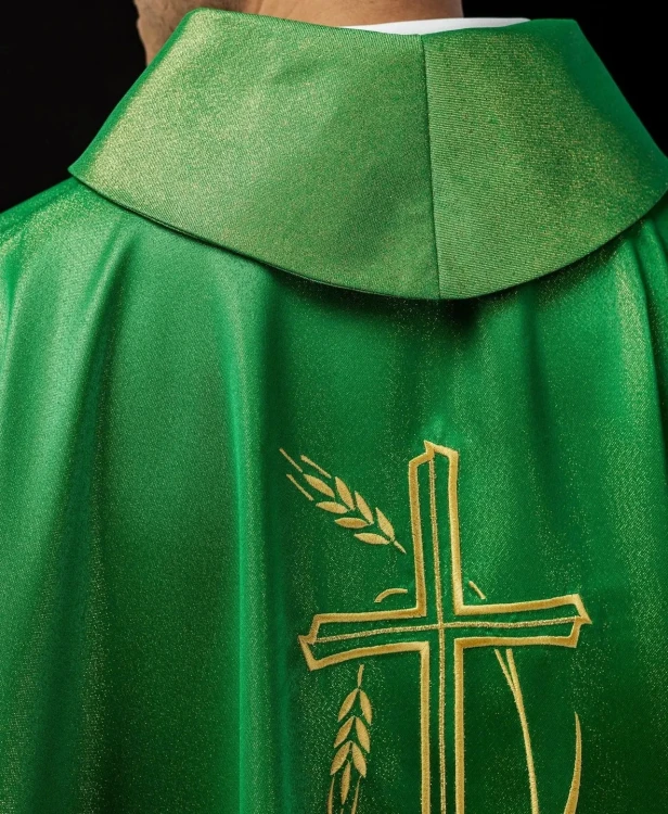 Ornat zielony z haftem kłosów zboża i krzyża – zdjęcie 6
