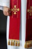 Stuła kapłańska czerwona z haftowanymi krzyżami – zdjęcie 3