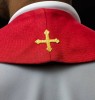 Stuła kapłańska czerwona z haftowanymi krzyżami – zdjęcie 4