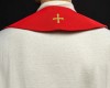 Stuła kapłańska czerwona z dekoracyjnym haftem – detal 5