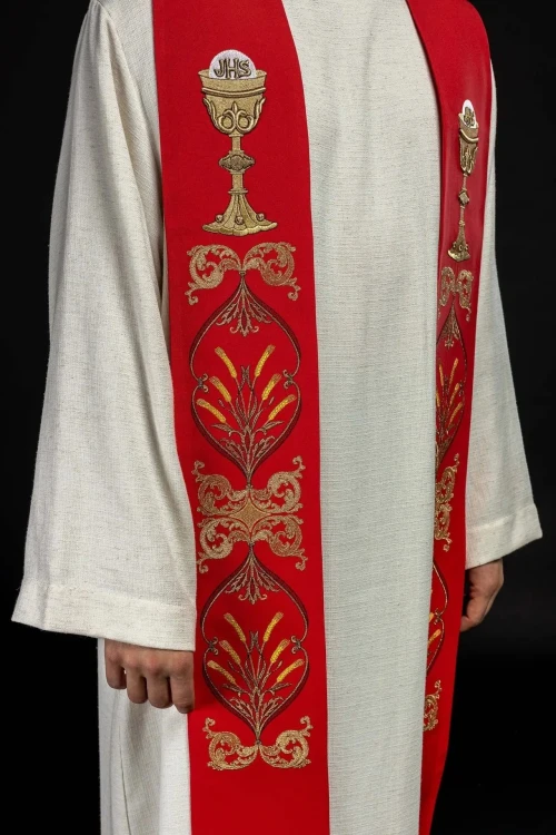 Stuła liturgiczna czerwona z haftem IHS – detal 2