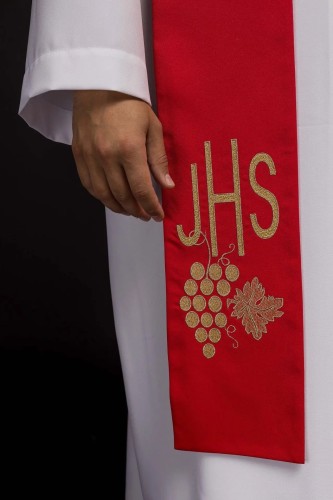 Stuła liturgiczna czerwona z haftem IHS – detal 2
