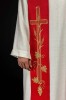 Stuła liturgiczna czerwona z haftem krzyża – detal 2