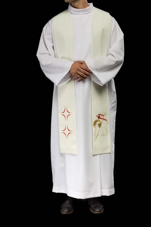 Stuła liturgiczna ecru z haftem Baranka Paschalnego – detal 6
