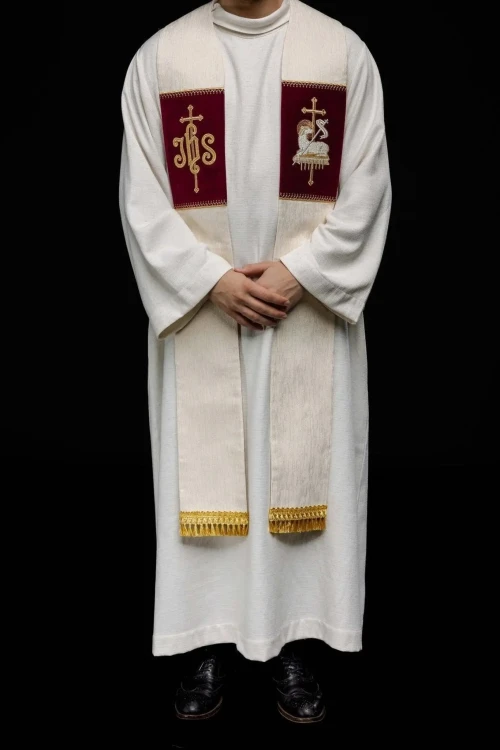 Stuła liturgiczna ecru z haftem Baranka Paschalnego