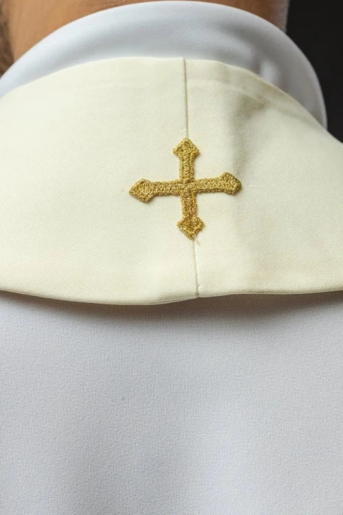 Stuła liturgiczna ecru z haftem IHS – detal 5