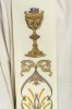 Stuła liturgiczna ecru z haftem IHS – detal 3