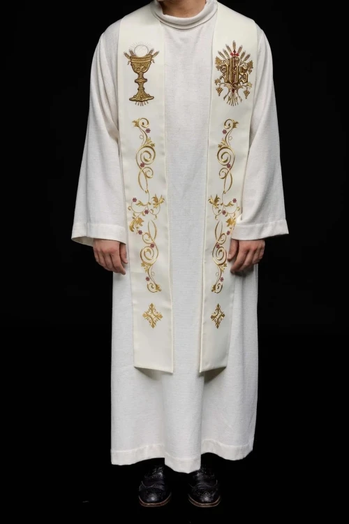 Stuła liturgiczna ecru z haftem IHS – detal 7
