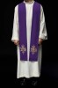 Stuła liturgiczna fioletowa z haftem IHS – detal 4
