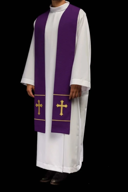 Stuła liturgiczna fioletowa z haftem krzyża – detal 5