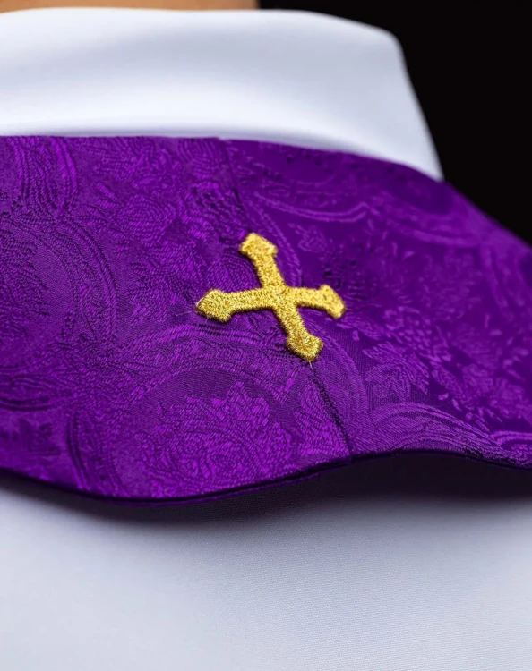 Stuła liturgiczna fioletowa z haftem krzyża