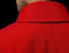 Ornat czerwony z haftowanym krzyżem – wariant II – wykończenie kołnierza