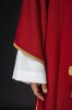 Ornat czerwony z haftowanymi krzyżami – wariant IV – wykończenie kołnierza