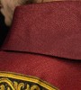 Ornat czerwony z nadrukiem PAX – widok tyłu