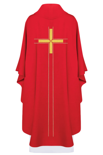 Czerwony ornat liturgiczny haftowany w minimalistycznym wzorze – pełny widok