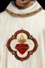 Ornat ecru z haftem Najświętszego Serca Jezusa i kielicha eucharystycznego