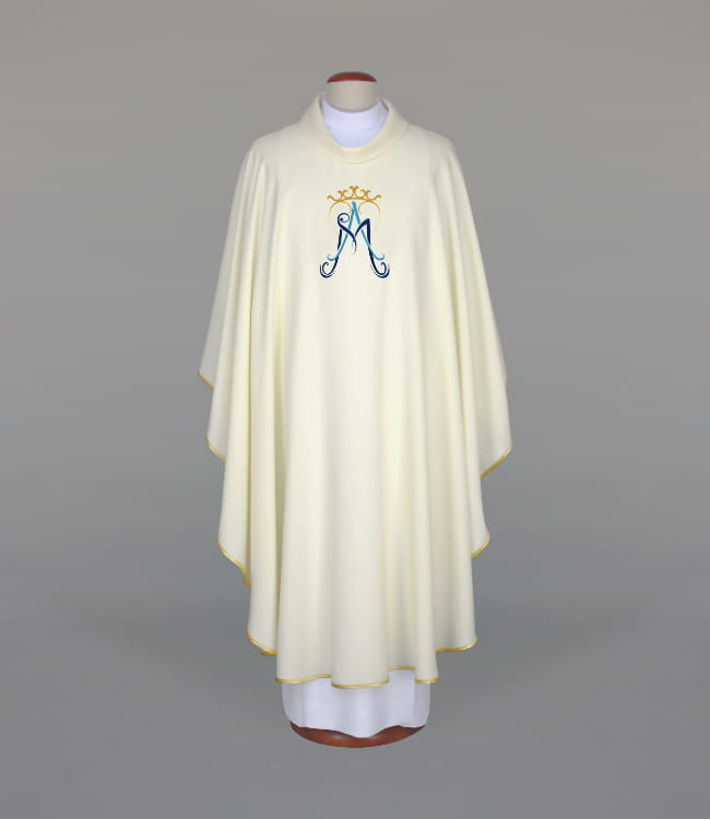 Ornat zdobiony haftem o symbolice maryjnej – wariant II