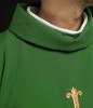 Ornat zielony z wypukłym haftem JHS – wykończenie kołnierza