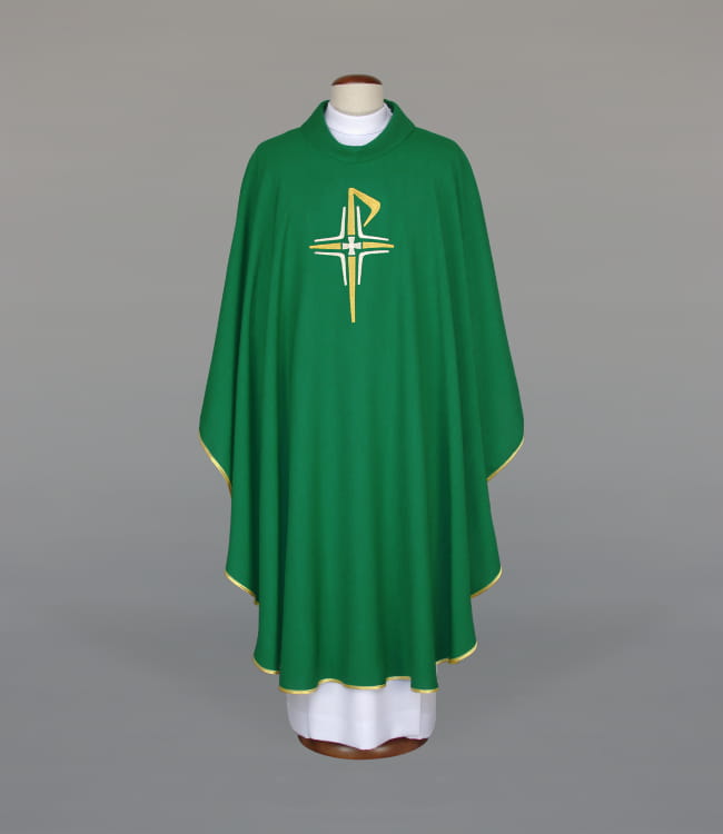 Ornat zielony zdobiony haftem – wariant II