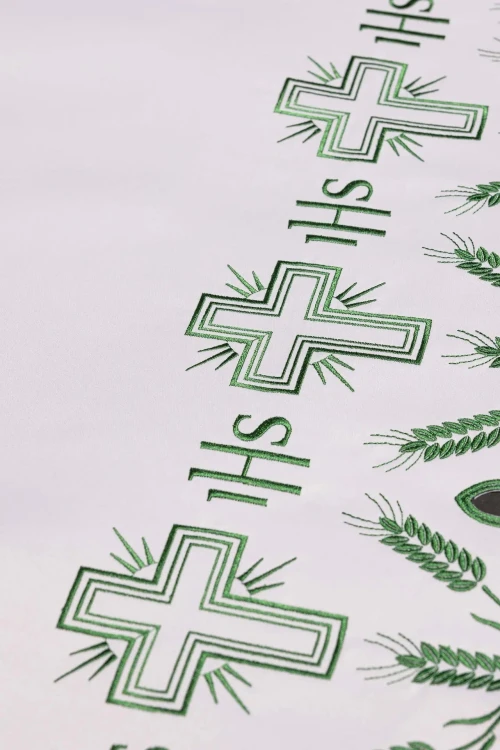 Zielone wykończenie, monogram IHS, krzyż i kłosy pszenicy – zbliżenie 4