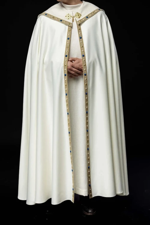 Kapa liturgiczna ecru z haftem maryjnym - S-3074-05-41 – widok całej szaty