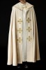 Kapa liturgiczna ecru z haftowanymi krzyżami - S-3068-05-70 – widok główny