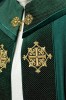 Kapa liturgiczna zielona z aksamitnym pasem i haftowanym krzyżem – widok z tyłu
