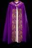 Kapa liturgiczna fioletowa z bogatym haftem IHS – układ tkaniny