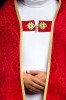 Kapa rzymska czerwona z tłoczonego żakardu – widok z przodu
