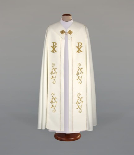 Kapa liturgiczna ecru z haftowanymi pasami i kołnierzem – widok główny