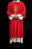 Dalmatyka liturgiczna czerwona z haftem krzyża PAX – zestaw ze stułą