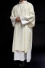 Dalmatyka liturgiczna ecru ze złotą lamówką – widok z boku