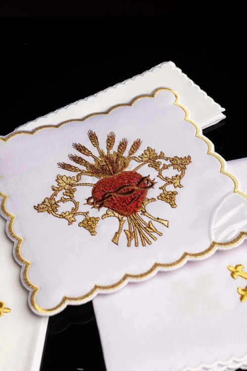 Bawełniany komplet bielizny kielichowej z Najświętszym Sercem Jezusa – widok główny